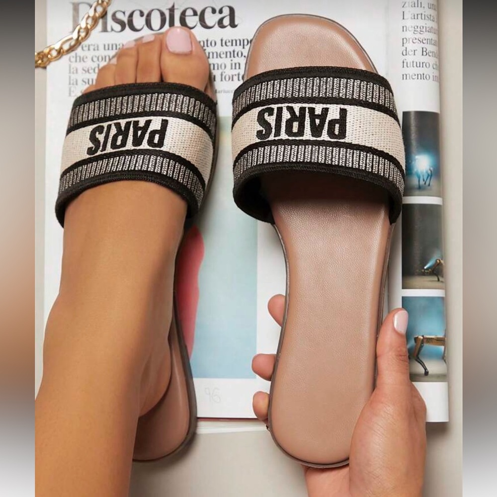 MINT SIZE 10 Look for Less Sandals